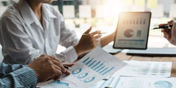 Market Research and Competitor Analysis Market Research and Competitor Analysis