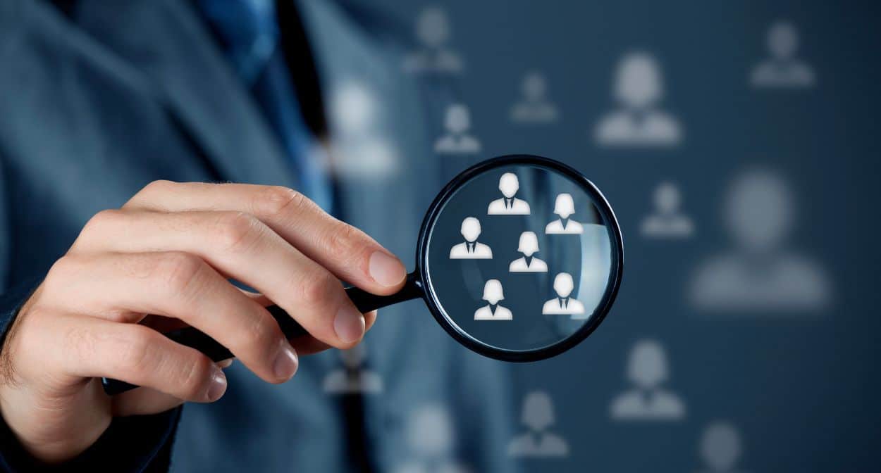 Identifying Target Audiences by Keyword Identifying Target Audiences by Keyword